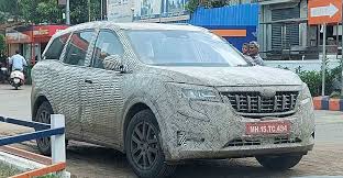 When launched, it will rival the likes of tata safari, mh hector plus and hyundai alcazar. Mahindra Xuv 700 Spotted Ahead Of Launch