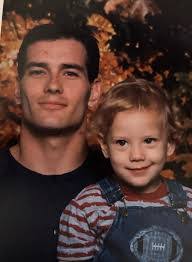 Preston Bowles's Instagram, Twitter & Facebook