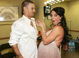 Two years after the breakdown of her brief marriage to kevin federline, britney spears has admitted she wed for the 'wrong reasons'. Britney Spears K Fed To Wed Again This Fall Sean Preston S Sibling To Be Born October 31 The Hollywood Gossip
