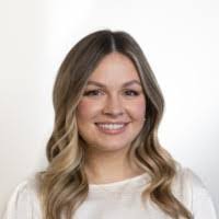 Hailey Cunningham's Instagram, Twitter & Facebook