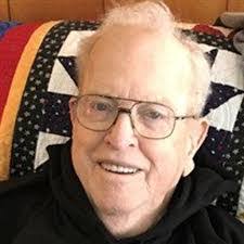 Jennifer Looper's Instagram, Twitter & Facebook