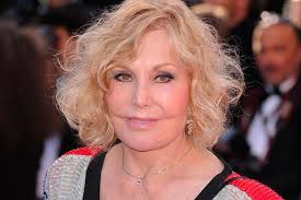 A Complete Unknown”: il soffio del cambiamento tra musica e mito