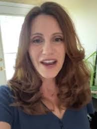 Keri Lutz's Instagram, Twitter & Facebook