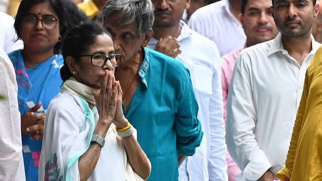 ममता बनर्जी खुद लड़ लें, मैं मना कर दूंगा; TMC नेता ने नंदीग्राम में डाले हथियार, National Hindi News - Hindustan