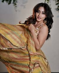 Photo posted by Niyati Fatnani (@niyatifatnani)