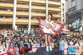 2016/8/19 讓大家久等了 2016年 鄰家女神 愷樂正式加盟索尼音樂推出個人首張ep久等了，這不但讓愷樂原本已經橫跨主持，戲劇，出版和廣告界的全能藝人定位更加多元化，更在經紀公司創造力娛樂老闆羅志祥的魔鬼訓練之下，展現她兼具鄰家女孩的親和力以及宅男女神超人氣的鄰家女神性感新形象，這張久等了愷樂進軍歌壇的首張寫真ep，絕對會讓粉絲耳目一新. è´è¶å§å§ æ„·æ¨‚ ä¹…ç­‰äº† Mvç ´300è¬ æ¯æ—¥é ­æ¢