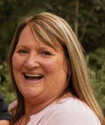 Patricia Dill's Instagram, Twitter & Facebook