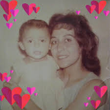 EPISD mom Jenny Solo noticed Brown Middle School Official students waiting  for the 🚌 school bus in front of her house often used a rock wall to sit  down. Always a mom,