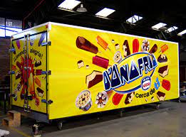 Lima peru and it's gastronomy starting for helados donofrio that heladeros sell on the street calling helados, helados. Peru D Onofrio Planea Abrir Heladerias En Malls A Finales De 2019