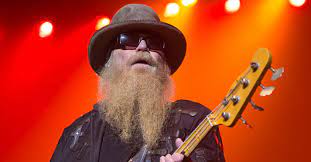 The group consists of founder billy gibbons (vocals, guitar), dusty hill (vocals, bass), and frank beard (drums). Vqy2hvjulzguzm