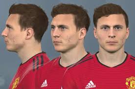 Victor lindelöf apologies to david de gea during the match vs. Victor Lindelof New Face Pes 2017 Patch Pro Evolution Soccer