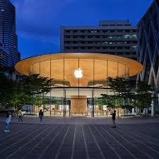 The stores sell various apple products, including mac personal computers, iphone smartphones, ipad tablet computers, apple watch smartwatches, apple tv digital media players, software. Apple Central World Eroffnet Am Freitag In Thailand Apple De