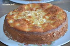 Gateau Au Yaourt Aux Pommes Moelleux Le Sucre Sale D Oum Souhaib Recette Gateau Yaourt Gateau Aux Pommes Rapide Gateau Leger Aux Pommes