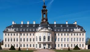 grosstes schloss in sachsen hubertusburg in wermsdorf deutschland burgen schloss herrenhauser