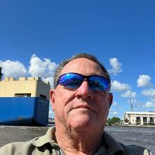 I have a Ranger D-5 4 seat. How do I disconnect the back up buzzer?