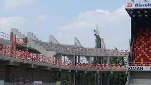 The stadium is called achter de kazerne, which means the same as behind the army barracks.it is called this way because one time the stadium was located behind an army base. Het Vernieuwde Stadion Van Kv Mechelen Lang Gewacht Supersnelle Uitvoering Architectura Be