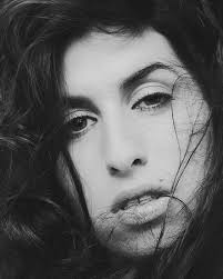 Pin By Ibrahim Ucar On Celebrity In 2020 Amy Winehouse Winehouse Amy