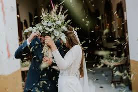 Por el contrario, a la salida lo hará detrás de los padres del novio y del brazo de su marido, en el caso de tenerlo. Estructura De Una Ceremonia Religiosa Todo Lo Que Necesitas Saber