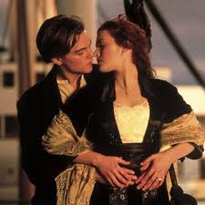 Leonardo dicaprio and kate winslet will soon share the big screen for the first time since titanic. Kate Winslet And Leonardo Dicaprio In Titanic Pictures Popsugar Celebrity