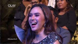 Lama aku tak aktif di twitter malam nie ada anugerah skrin 2016 (ask2016) #ask2016 aku tak ada keje layan twitter main tweet sapa pemenang malam nie semua kemain timeline aku naik notification orang dok retweet, favorites kita punya tweet. Full Anugerah Skrin 2016 Ask2016 Youtube