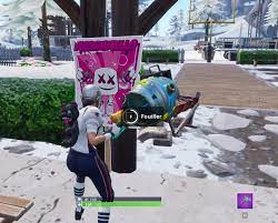 Trouver Un Poster Du Concert Defis Fortnite Du Concert Dexerto Fr