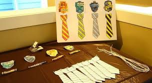 Harry Potter Party Zum Geburtstag Ideen Fur Deko Rezepte Und Co Innen Harry Potter Party Spiele Harry Potter Geburtstagsparty Ideen Harry Potter Halloween