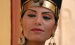 Binge drinking and equal rights in Ancient Egypt: WOMEN IN ANCIENT EGYPT BY BARBARA  WATTERSON