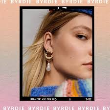 How much do ear piercings cost at a tattoo shop. What To Know Before Getting A Double Ear Piercing