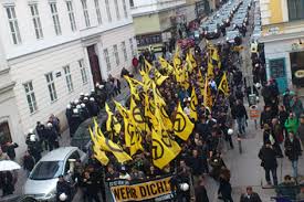 Zur veranstaltung aufgerufen hatte unter anderem der aktivist martin rutter mit seiner plattform „coronawiderstand.org. 110 Zivilpolizisten Bei Identitaren Demo Wien Orf At