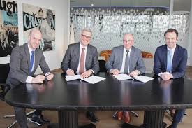 The bank offers checking, savings, mortgages, employee benefits, personal financial planning and international business services. Gebundelte Kompetenzen Vr Bank Main Kinzig Budingen Eg Wird Partnerbank Der Initiative Vr International Hessen Zur Forderung Der Exportorientierten Wirtschaft Erlensee Aktuell