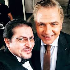 وفي آخر ظهور له مع الإعلامية إسعاد يونس قدم لها. Ù‡Ø´Ø§Ù… Ø§Ù„Ù…Ù„ÙŠØ¬ÙŠ ÙŠØ¤ÙƒØ¯ Ø£Ù†Ù‡ Ù„Ø§ ÙŠØªØ³ÙˆÙ„ Ø§Ù„Ø¹Ù…Ù„ Et Ø¨Ø§Ù„Ø¹Ø±Ø¨ÙŠ