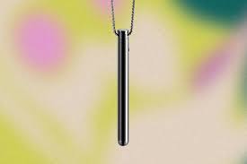 The Le Wand Necklace Vibrator Is Almost Too Pretty to Use | Glamour