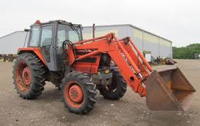 Kubota M8580 Tractor