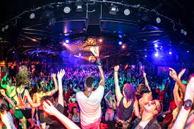 Daybreaker is an early morning dance movement in 27 cities around the world and growing. Daybreaker Nyc 20181219 John Suhar 279 Daybreaker