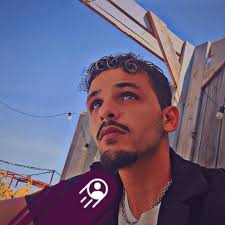 Hi, all! I like to share my latest release, Dans le matin. A dreamy  electronica in french and english. Enjoy! (links to full song in comments) 