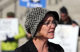 Should Utah welcome the endangered Mexican wolf?