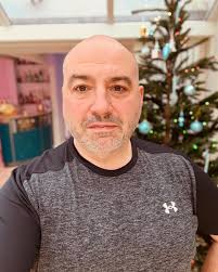 Wynne Evans prepares for BBC showdown as lawyers 'compile 30-page dossier  to save his job'