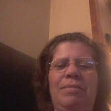 Loretta Mancinelli's Instagram, Twitter & Facebook