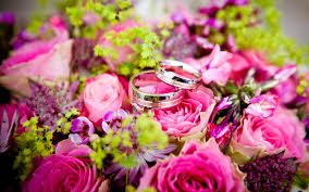 Wallpaper rose flower bouquet images hd. Wedding Rings On A Flowers Bouquet Hd Wallpaper Background Image 1920x1200