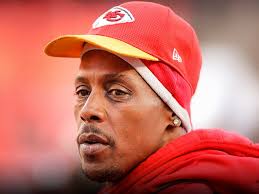 Patrick Mahomes Sr. Asks Court For Permission To Travel To Autograph Show