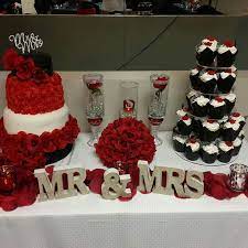 Black Red And White Wedding Cake Table Birthdaycake Cakepop Cand Black And White Wedding Cake Red And White Wedding Decorations White Wedding Decorations