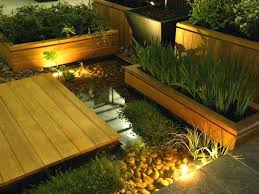 Below There Are 16 Ideas How To Create Classy Rooftop Gardens That Are A Treat For The Eyes And Should Inspire Y Rooftop Garden Outdoor Landscaping Roof Garden