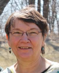 Jen Lund's Instagram, Twitter & Facebook