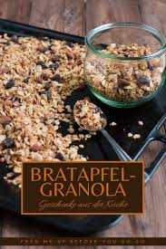 Weihnachtsfeeling In Der Muslischussel Bratapfel Granola Mit Winterlichen Gewurzen Gebratene Apfel Winterrezepte Weihnachtsessen