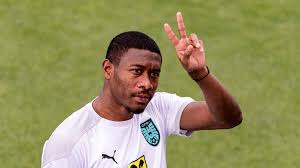 See 3 authoritative translations of alaba in english with example sentences, conjugations and audio pronunciations. Em News Alaba Hofft Auf Ruckkehr Nach Munchen
