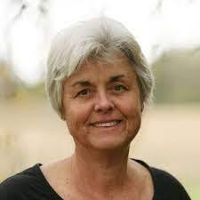 Sue Asher's Instagram, Twitter & Facebook