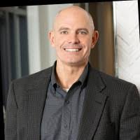 Thomas Lippert's Instagram, Twitter & Facebook