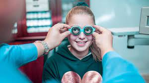 Optometrist Vs. Ophthalmologist: Choosing Your Eye Care Provider