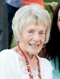 Ariana Andersen's Instagram, Twitter & Facebook