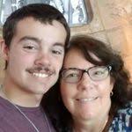 Kellie Aldridge's Instagram, Twitter & Facebook